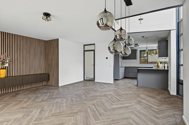 Tussenwoning te koop: Peggy Ashcroftstraat 48, Almere