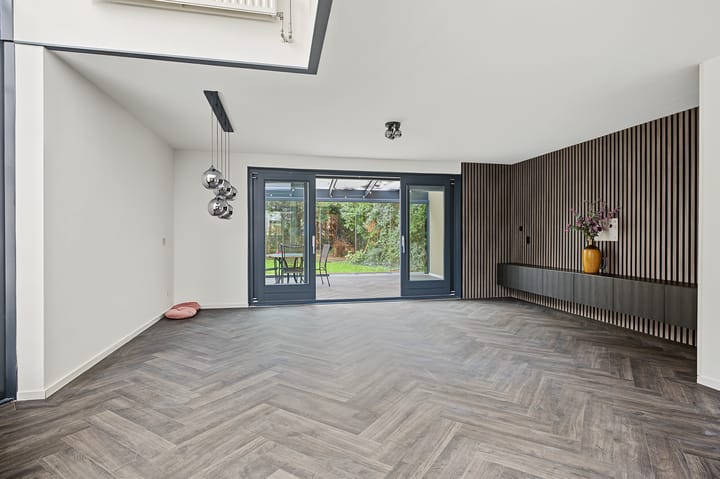 Tussenwoning te koop: Peggy Ashcroftstraat 48, Almere