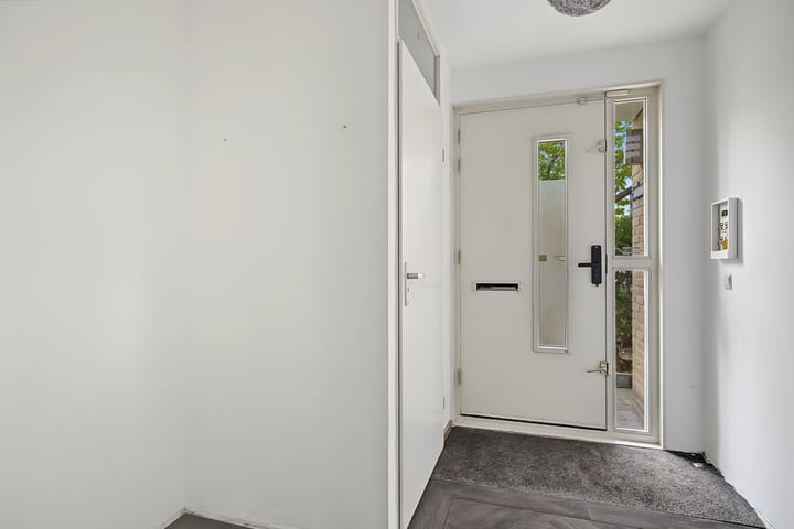 Tussenwoning te koop: Peggy Ashcroftstraat 48, Almere