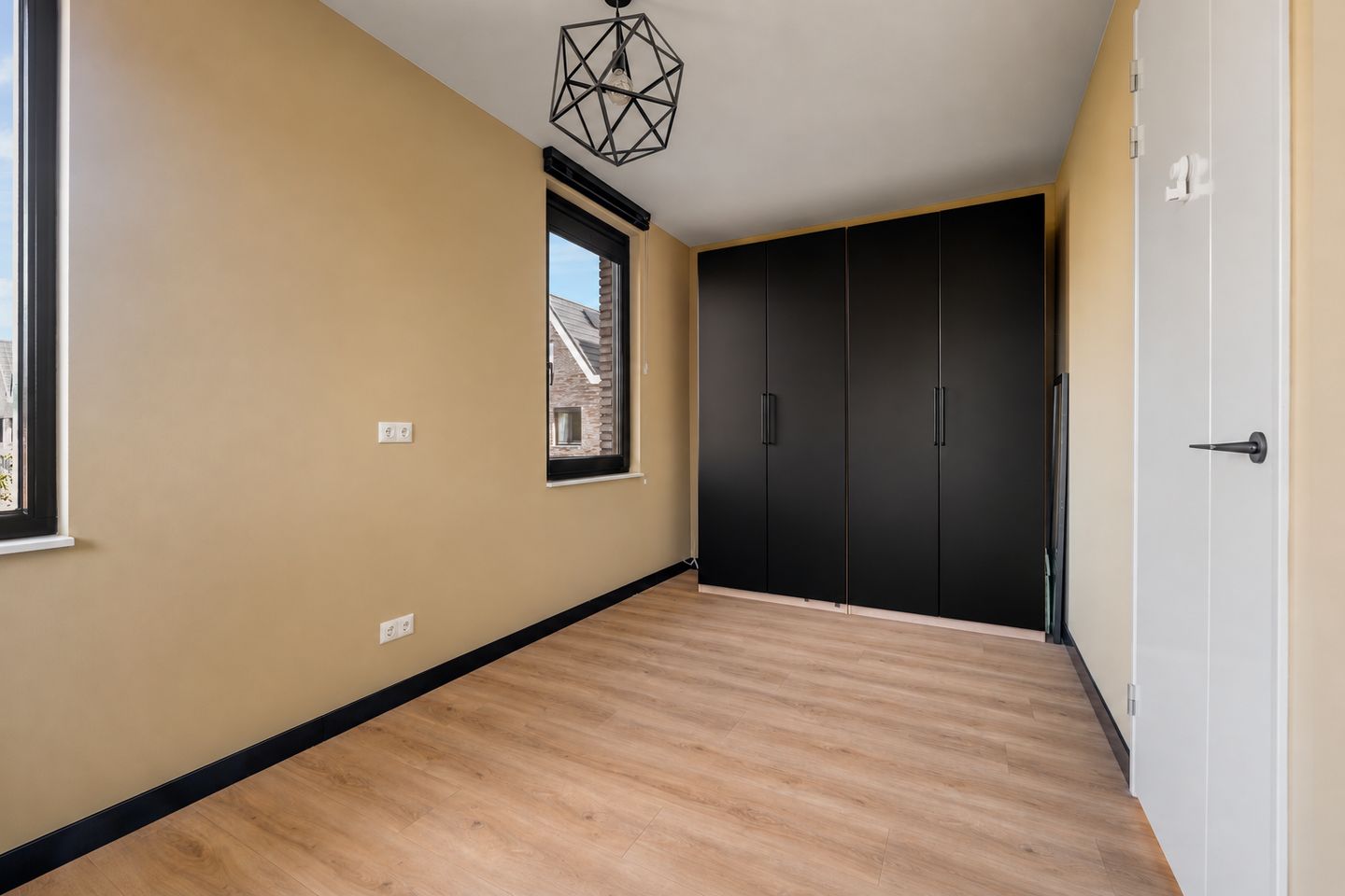 Photo 34 of Middenweg 100