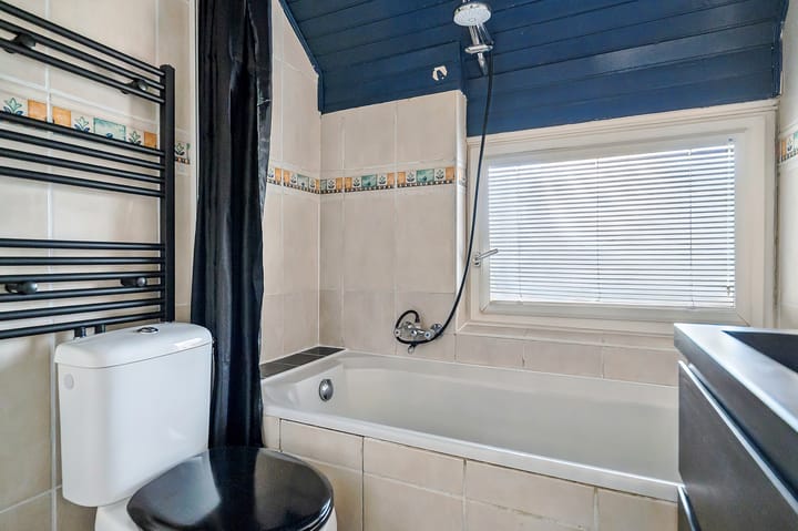 Hoekwoning te koop: Oudlandsestraat 129, Steenbergen (Nb)