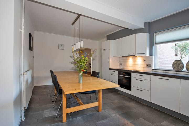Hoekwoning te koop: Langestraat 108, Delden
