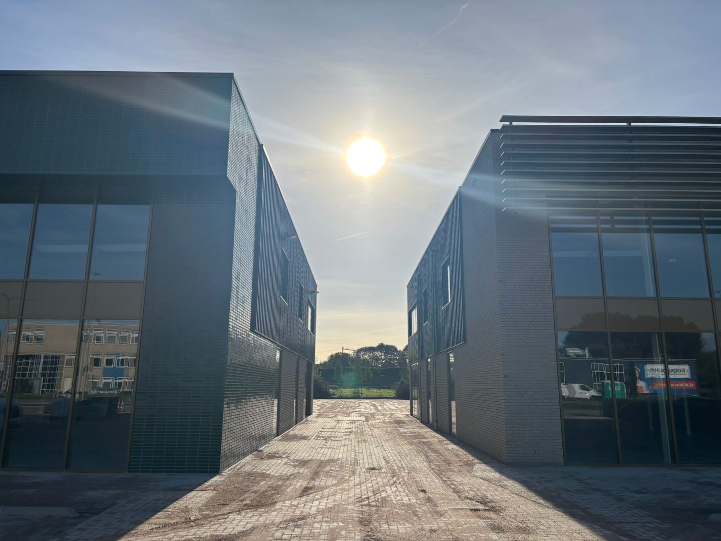 View photo 4 of Hoofdweg 12-F