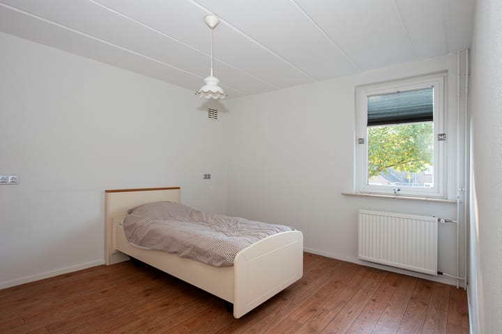 Hoekwoning te koop: Langestraat 108, Delden