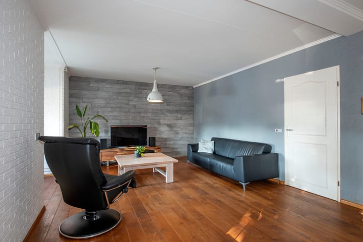 Hoekwoning te koop: Langestraat 108, Delden