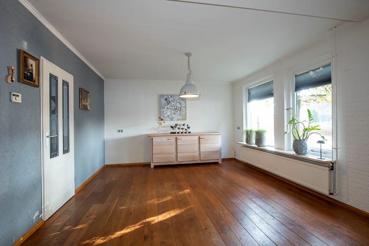 Hoekwoning te koop: Langestraat 108, Delden