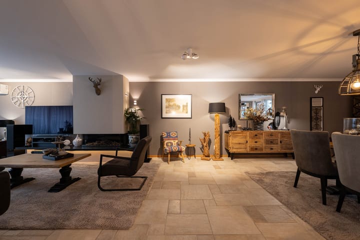 Tussenwoning te koop: Monnikweide 4, Hellevoetsluis