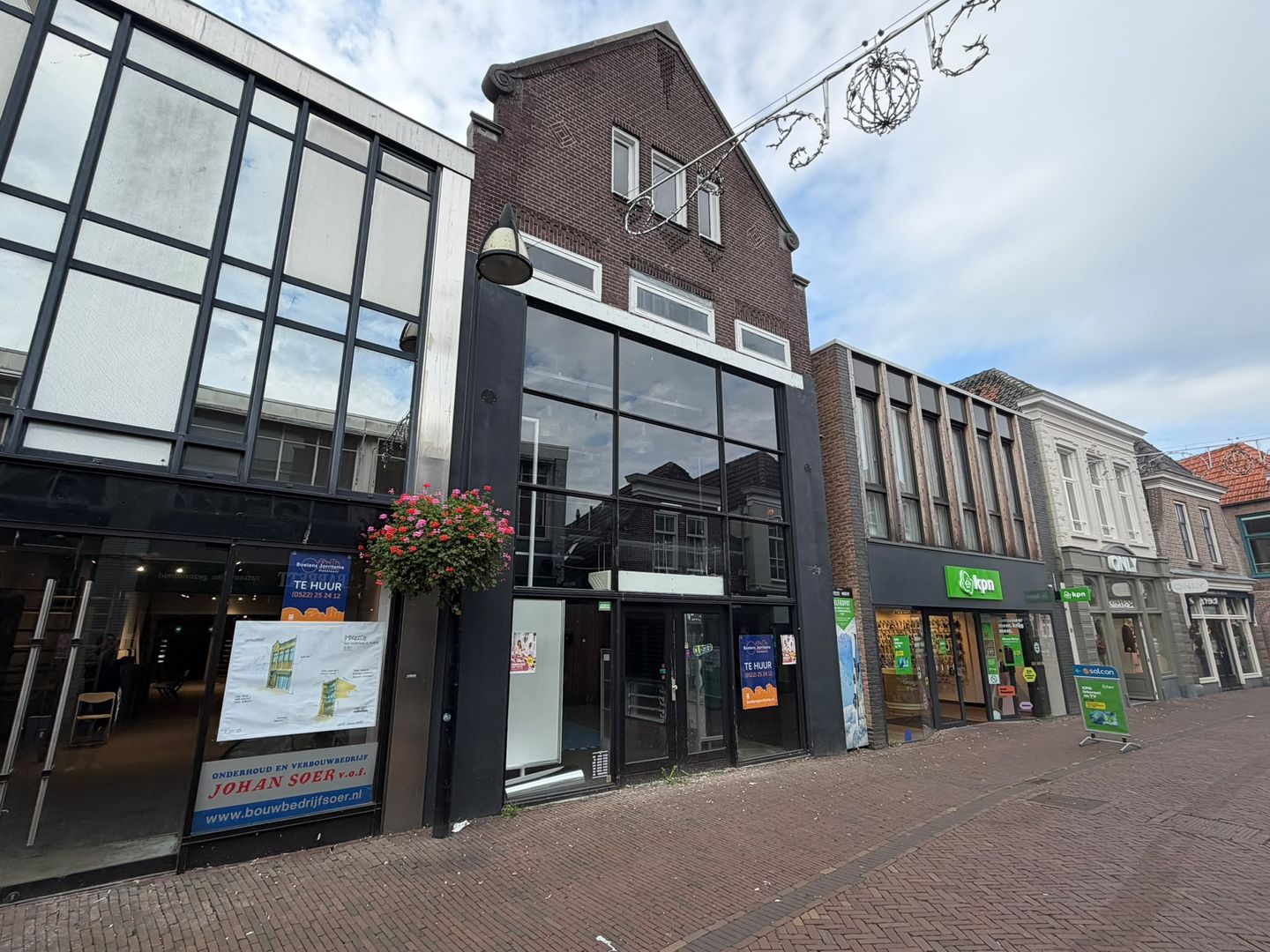 View photo 3 of Hoofdstraat 14