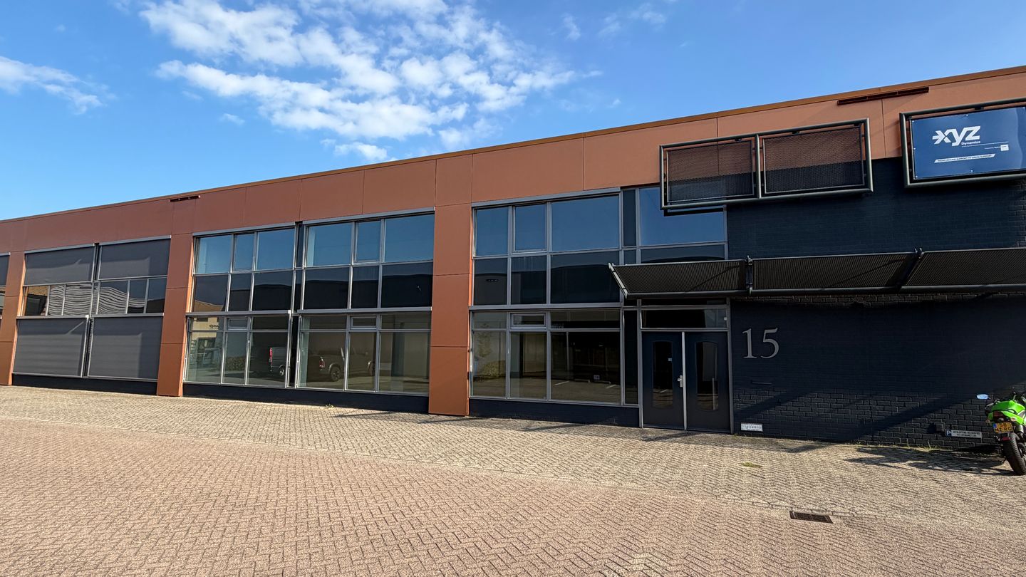 View photo 5 of Hallenweg 15