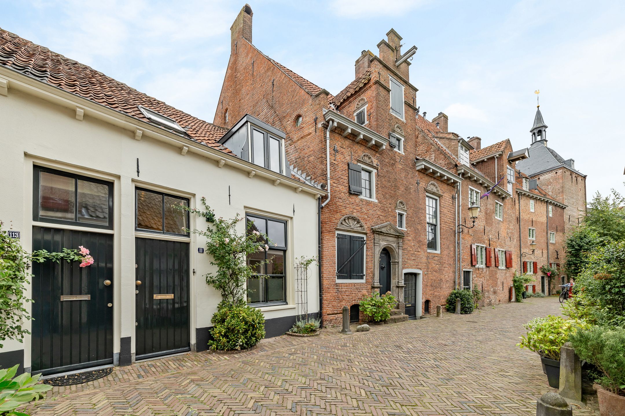 Muurhuizen 111 
