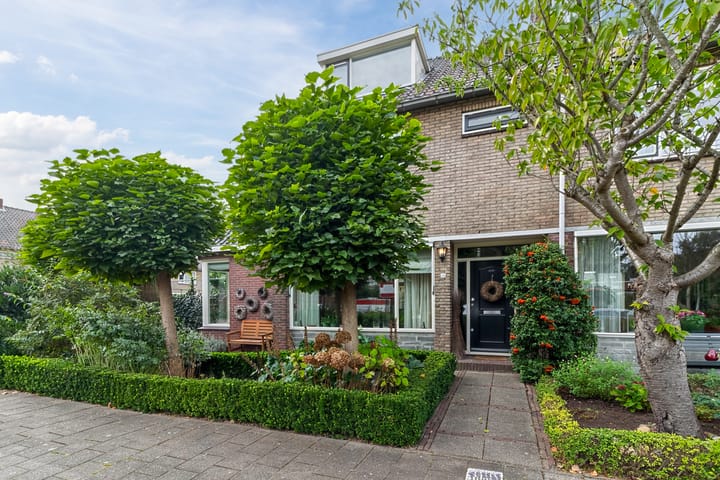 Hoekwoning te koop: Chopinlaan 30, Waddinxveen