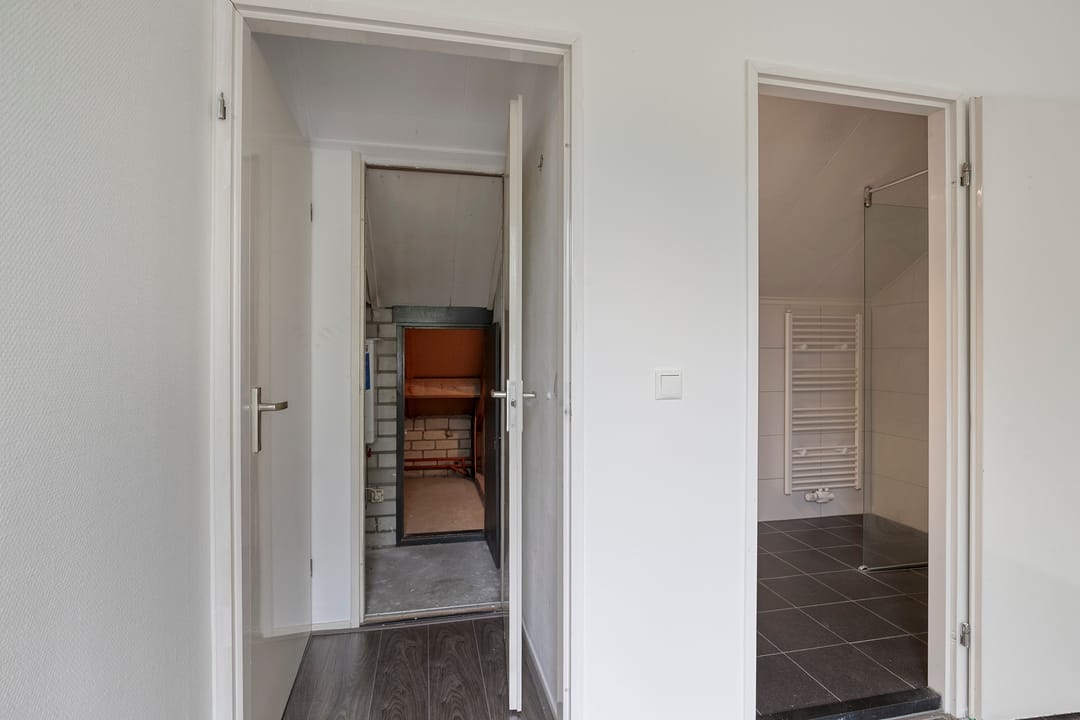 Photo 16 of Deken van Roestellaan 28