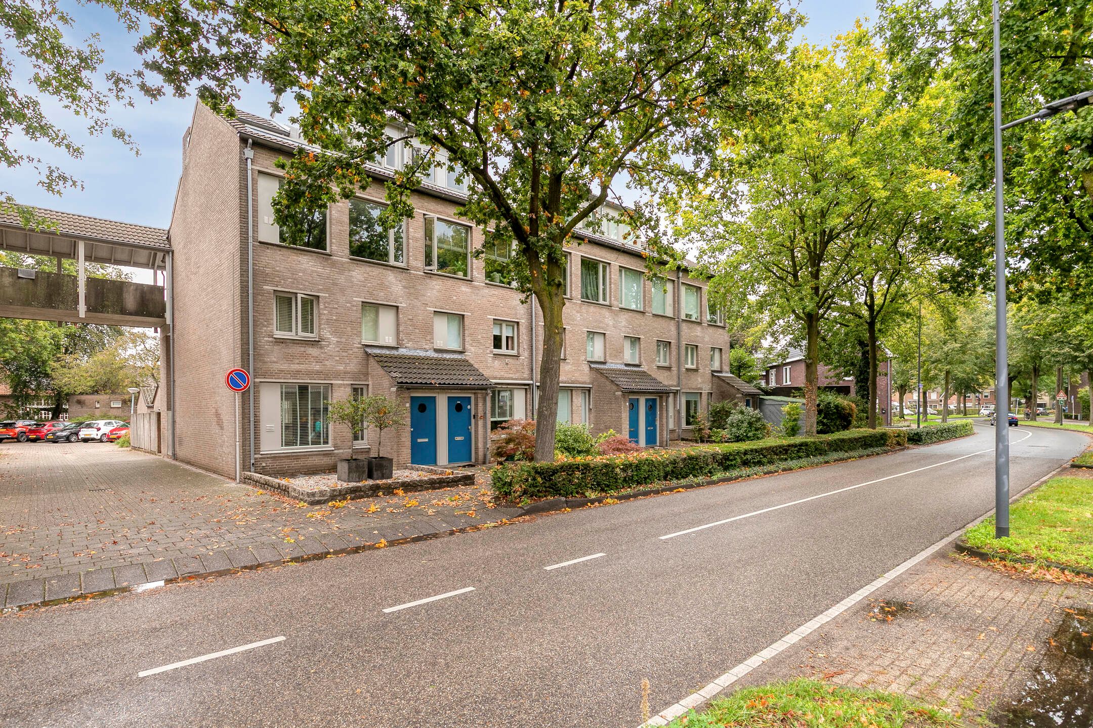Photo 30 of Deken van Roestellaan 28