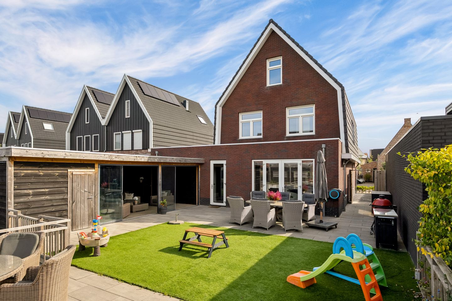 Foto 4 van Lev Landaustraat 21