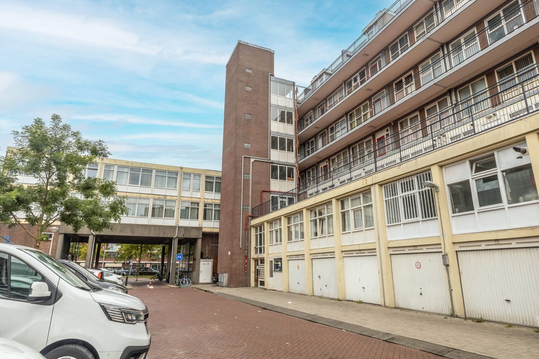 Photo 1 of Cornelis van Vollenhovenstraat 206