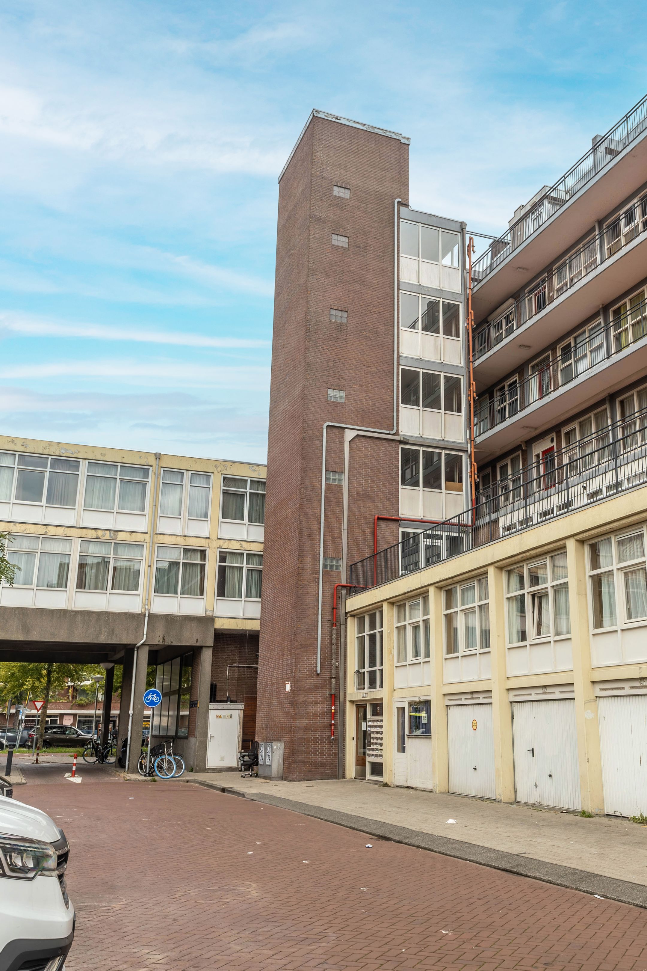 Photo 27 of Cornelis van Vollenhovenstraat 206