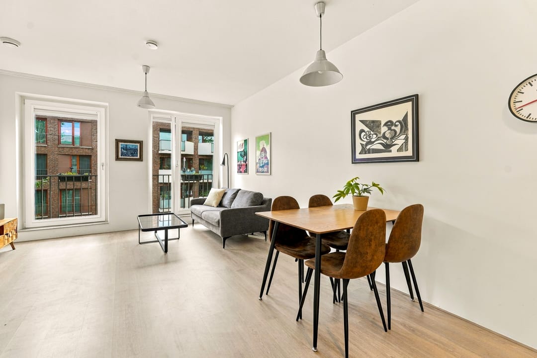 Photo 13 of Suze Robertsonstraat 75