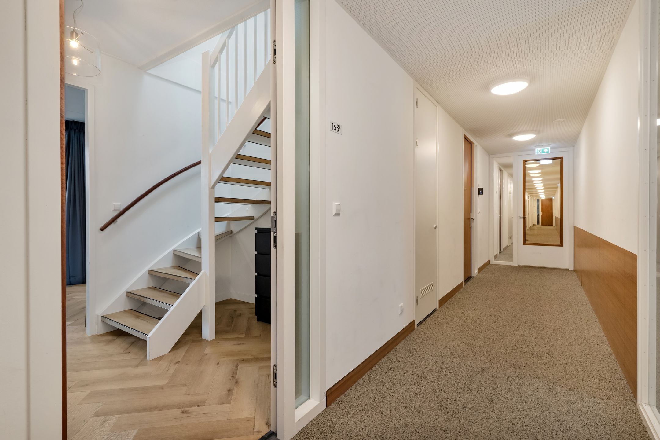 Photo 9 of Johannes Camphuijsstraat 163-K