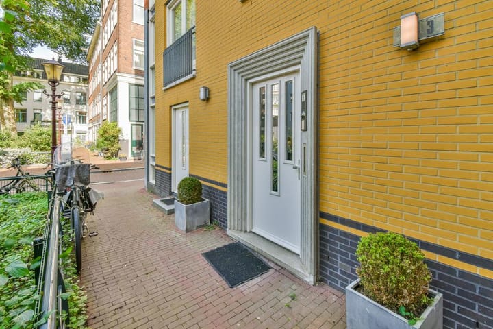 Foto 3 van Madelievenstraat 1