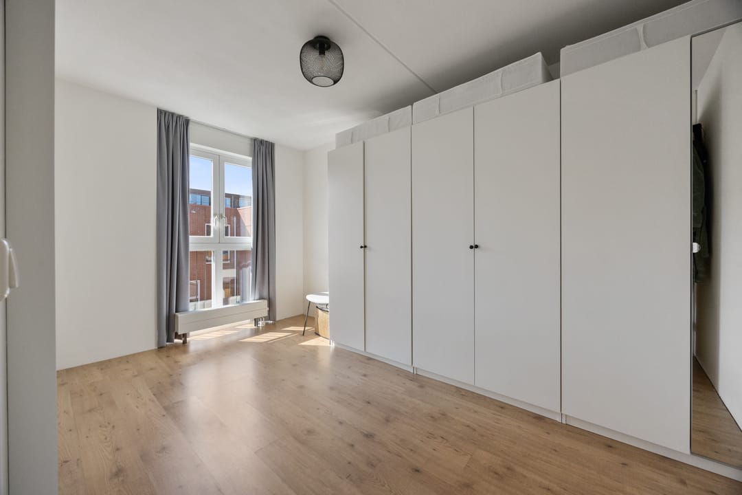 Photo 17 of van der Duyn van Maasdamstraat 89
