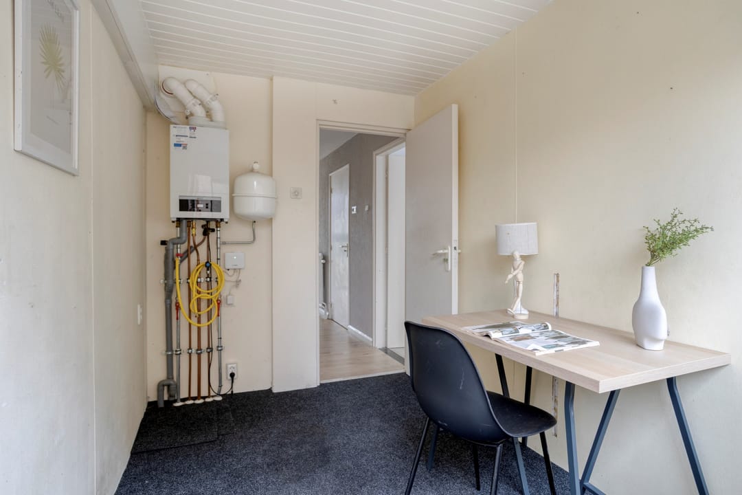 Photo 43 of Niels Bohrstraat 43