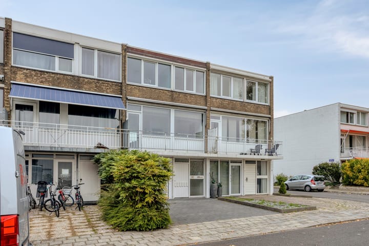 Photo 3 of Niels Bohrstraat 43