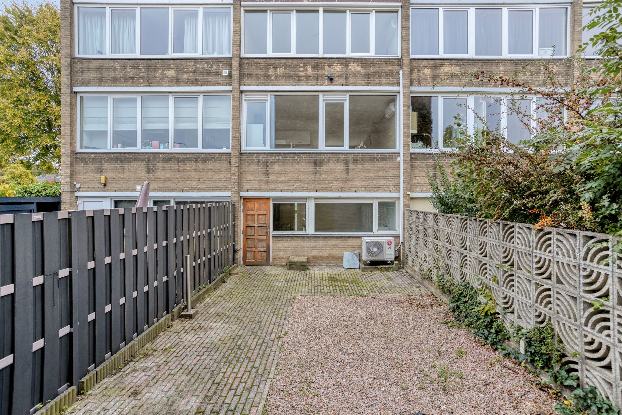 Photo 39 of Niels Bohrstraat 43