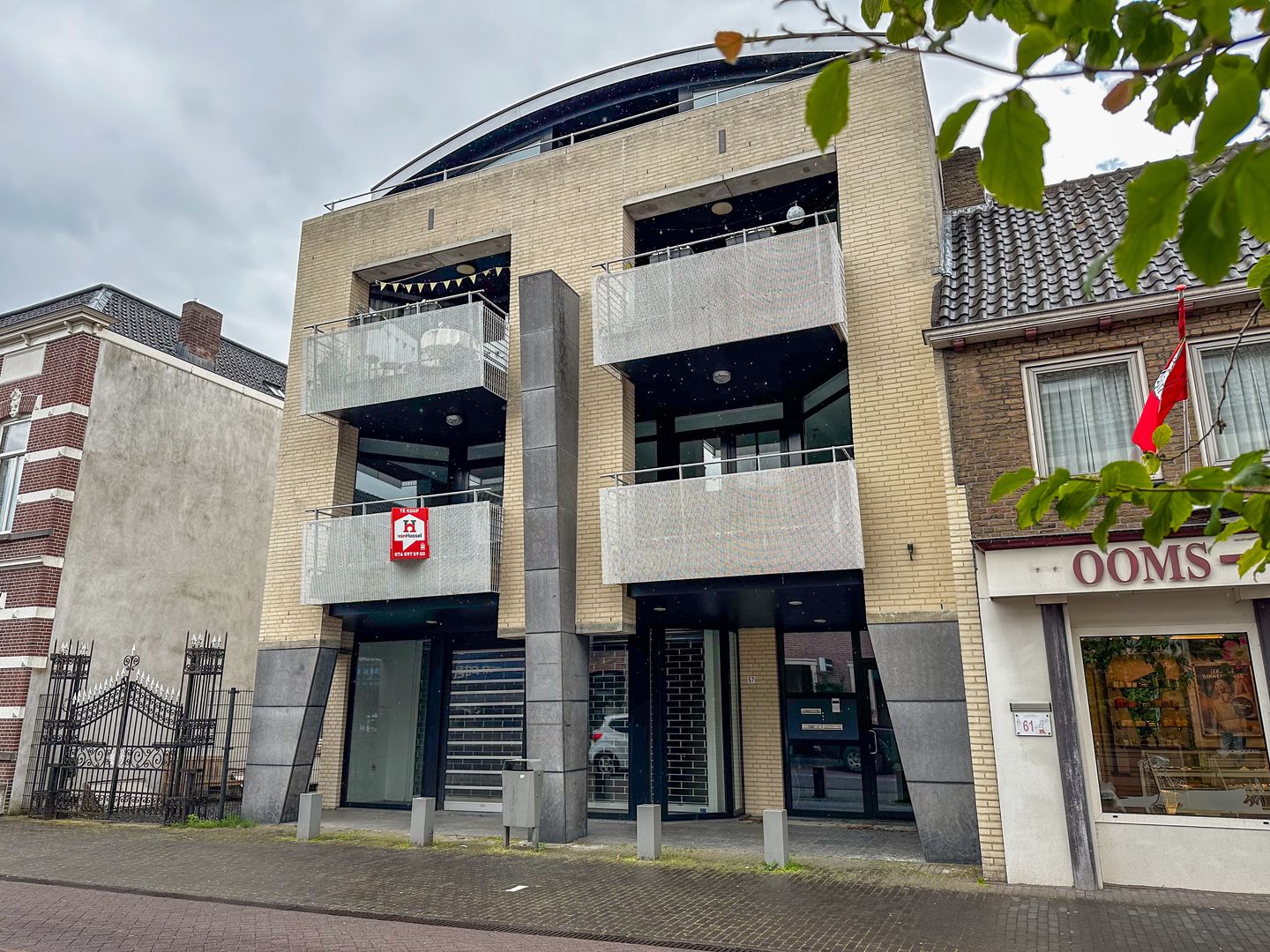 Bekijk foto 2 van Molenstraat 57
