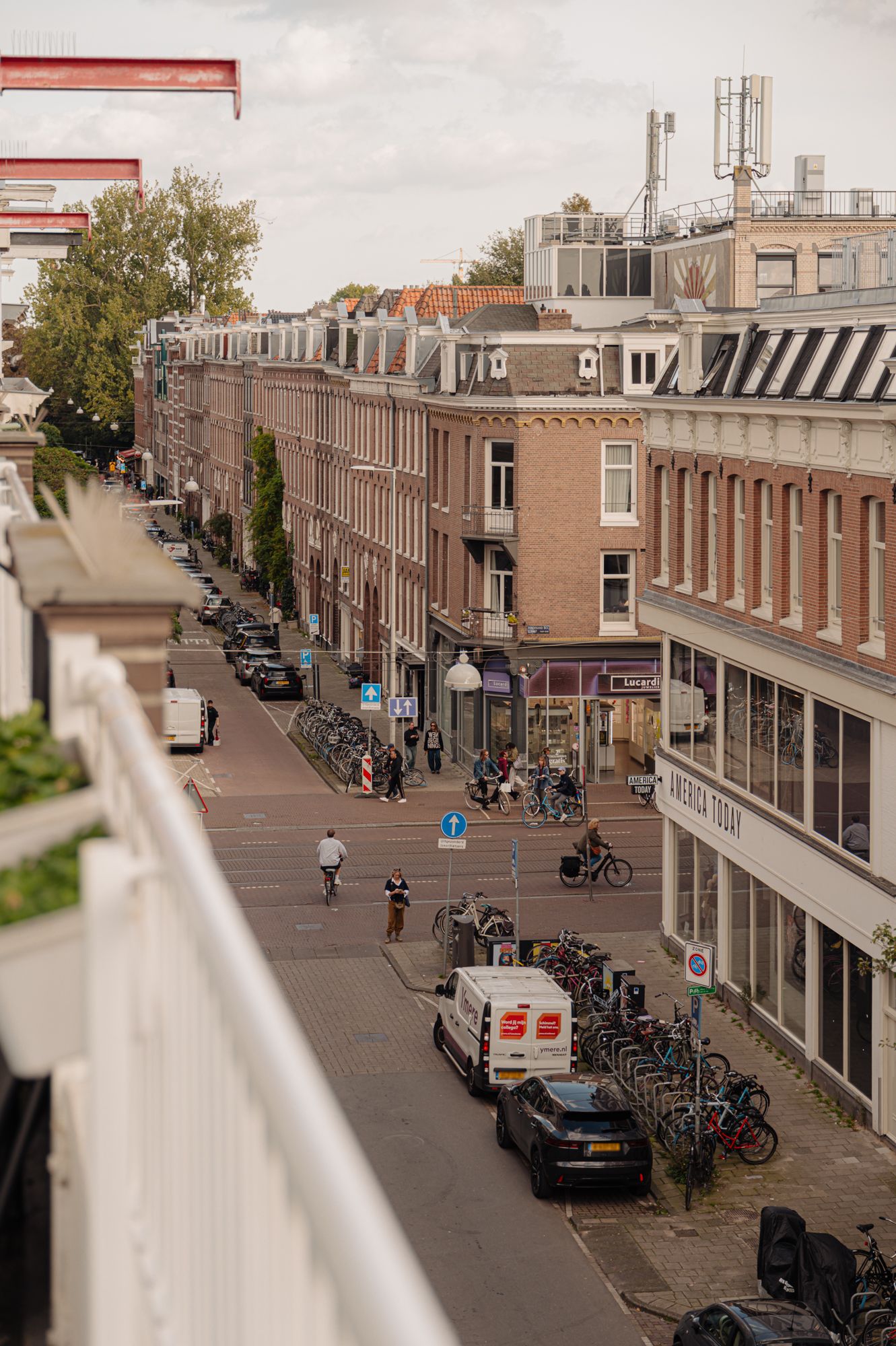Photo 6 of Eerste Jan Steenstraat 75-A
