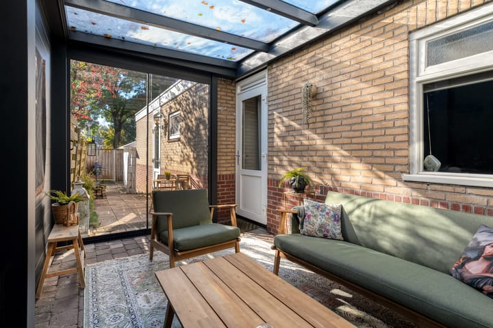 Tussenwoning te koop: Sluiskade Zuidzijde 79, Almelo