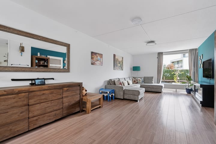 Tussenwoning te koop: Zandhaai 32, Eindhoven