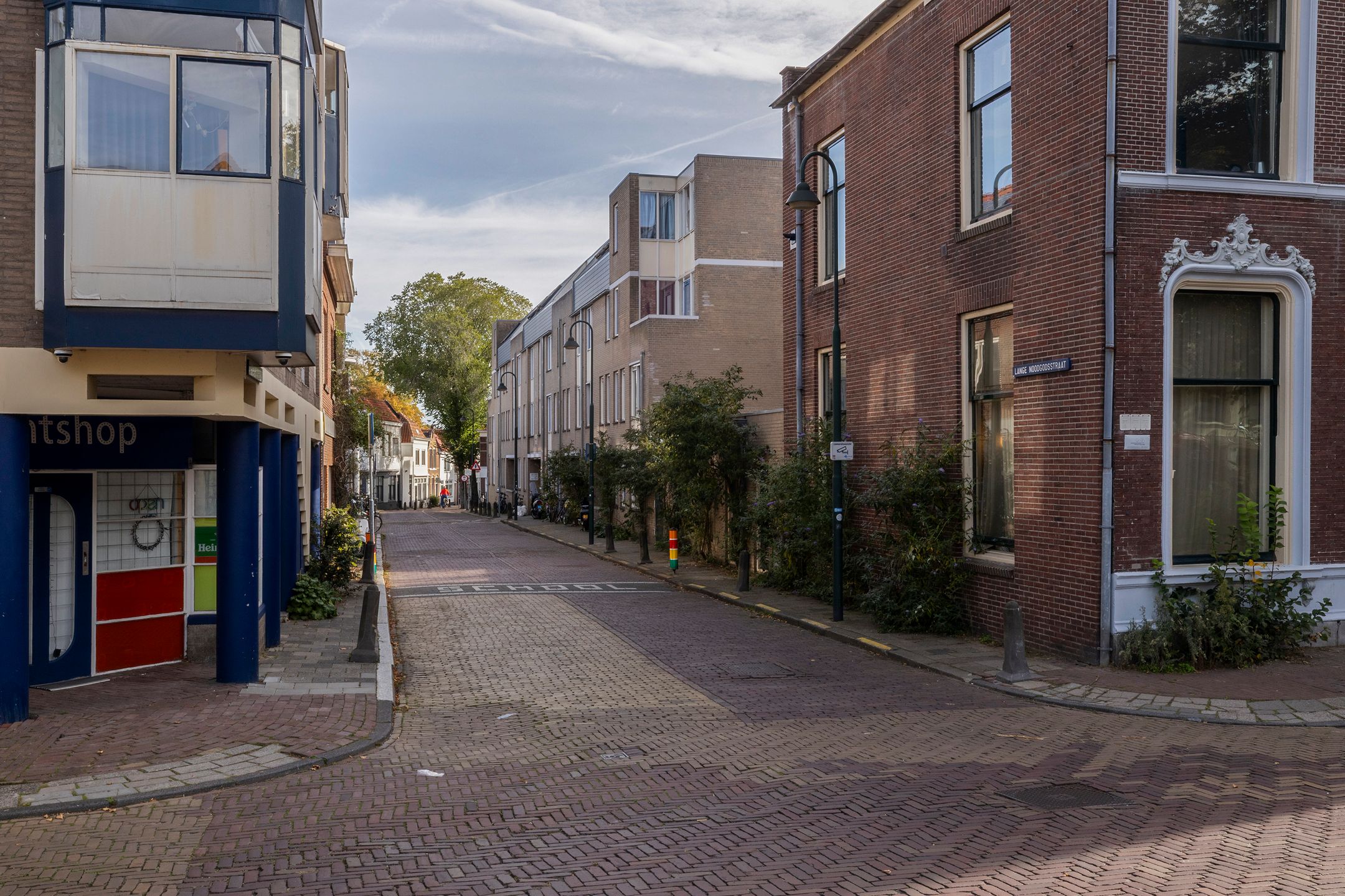 Foto 45 van Lange Noodgodsstraat 16