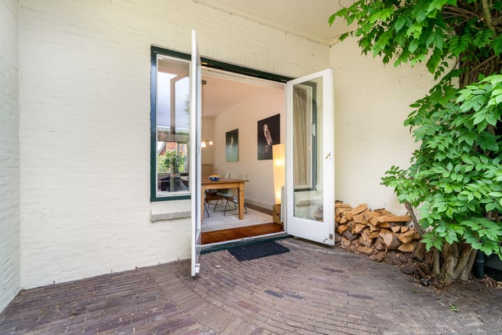 Tussenwoning te koop: Comeniuslaan 45, Bussum