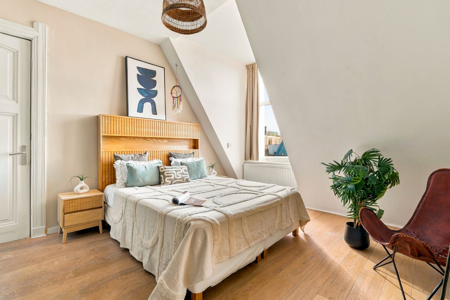 Photo 10 of Wouwermanstraat 6-4