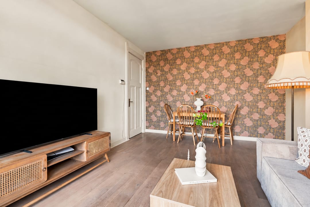 Photo 7 of Wouwermanstraat 6-4