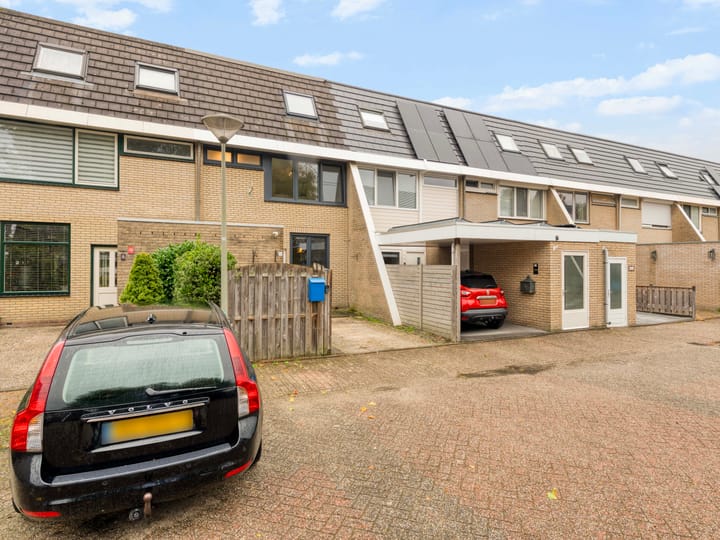Tussenwoning te koop: Staringstraat 202, Oss