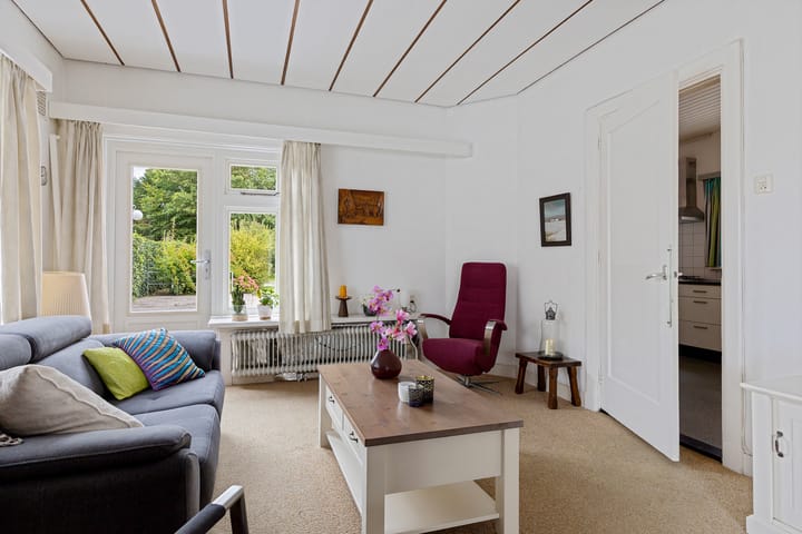 Twee-onder-één-kap te koop: Leeuwstraat 20, Uithuizen