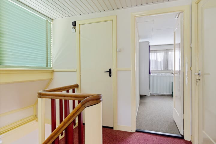 Twee-onder-één-kap te koop: Leeuwstraat 20, Uithuizen