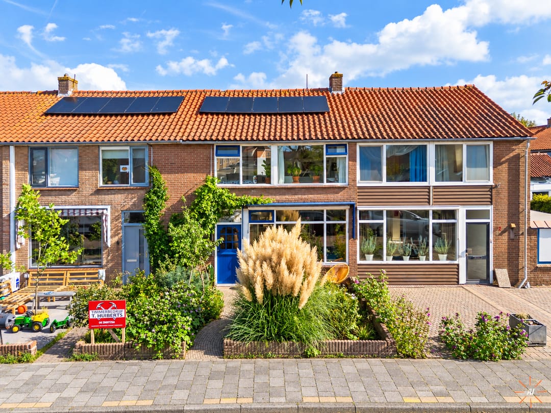 Photo 1 of Esdoornlaan 4
