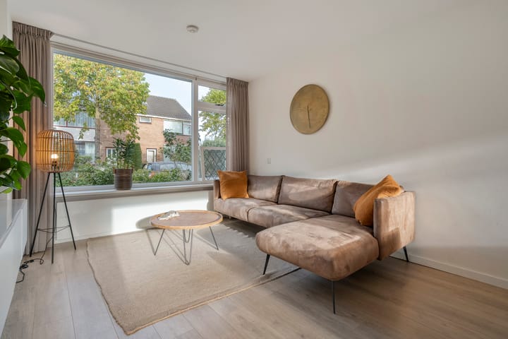 Tussenwoning te koop: Gloxiniaweg 5, Zwolle
