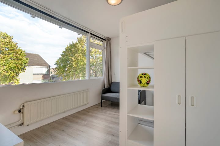 Tussenwoning te koop: Gloxiniaweg 5, Zwolle