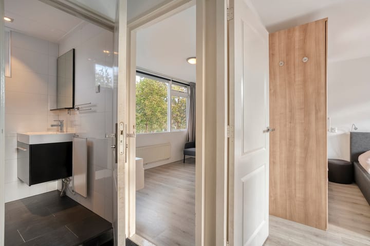 Tussenwoning te koop: Gloxiniaweg 5, Zwolle
