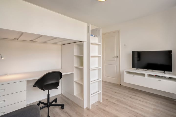 Tussenwoning te koop: Gloxiniaweg 5, Zwolle
