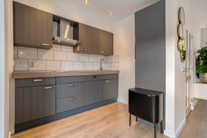 Tussenwoning te koop: Gloxiniaweg 5, Zwolle