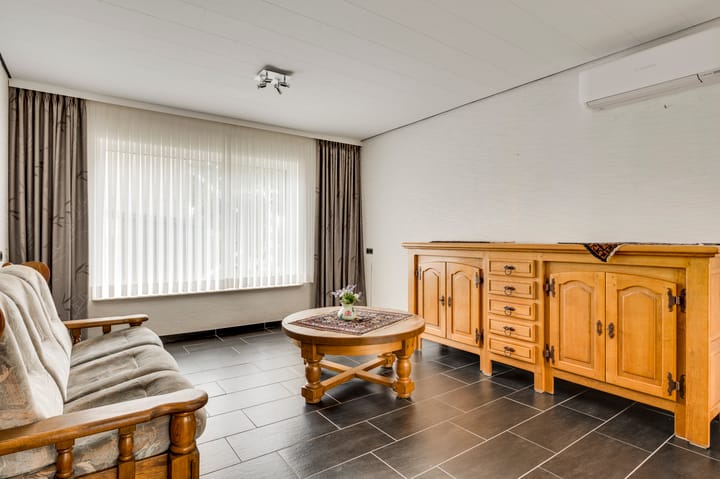 Tussenwoning te koop: Luther Kingstraat 2, Beek (Li)