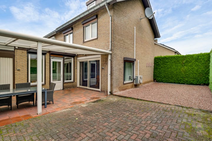 Tussenwoning te koop: Luther Kingstraat 2, Beek (Li)