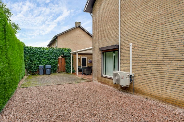 Tussenwoning te koop: Luther Kingstraat 2, Beek (Li)