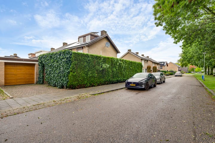 Tussenwoning te koop: Luther Kingstraat 2, Beek (Li)