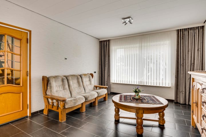 Tussenwoning te koop: Luther Kingstraat 2, Beek (Li)