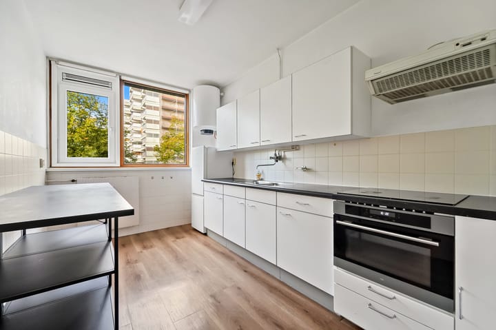 Appartement te koop: Roland Holstlaan 1139, Delft